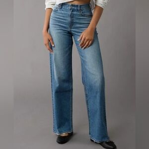 AE Strigid Curvy Super High-Waisted Baggy Straight Jean 18